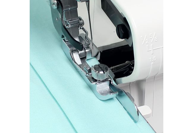 Patka pro slepý steh, pravá jehla pro overlock JUKI A98106340A0A