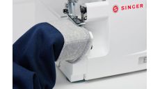 Overlock Singer SE017 - rozbalené